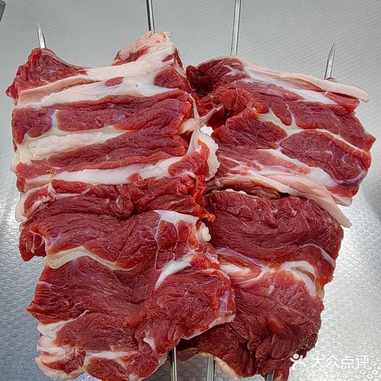 鸿源烧烤串店
