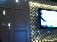 android_upload_pic-唛客疯量贩式KTV(金飞达广场店)