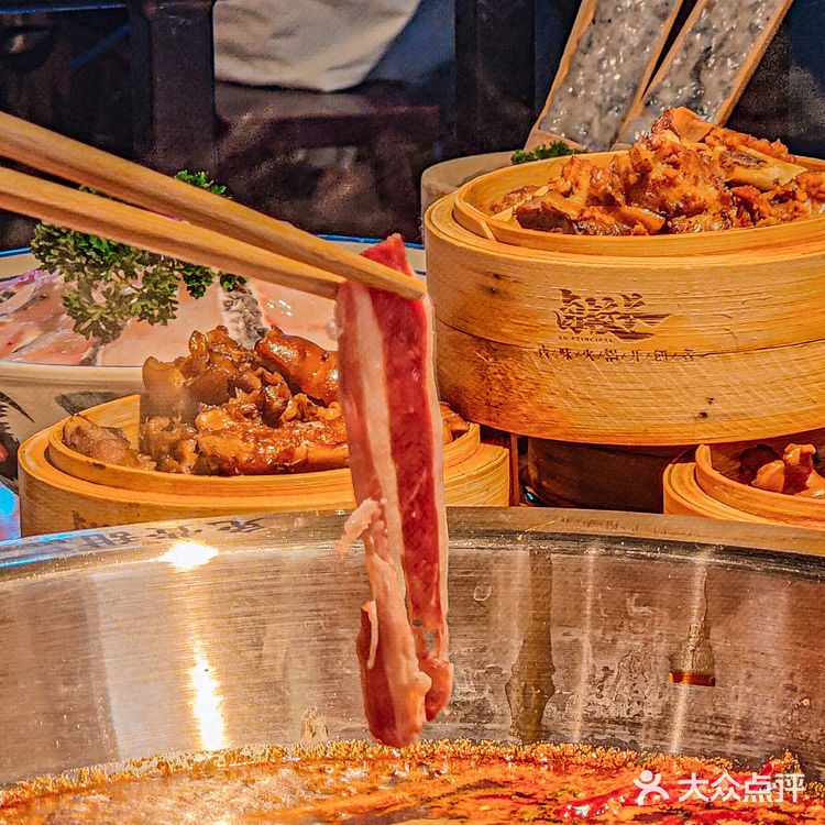 甜品不限量的卤菜火锅👀跑断腿也要吃