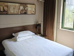 -锦江之星品尚(武汉协和医院取水楼地铁站店)