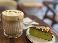 桂花露露-山江咖啡店