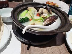 -港丽餐厅(来福士店)
