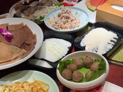 -佬土鹅肠火锅(解放路店)