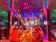 -VIVA·百人年会团建篮球场轰趴馆