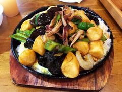 铁板蛋豆腐-老东镇啤酒屋海鲜加工·蒸汽海鲜·海鲜烧烤(台东店)