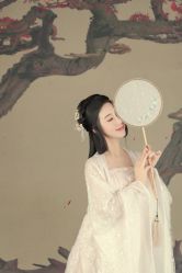 -盘子女人坊古装写真摄影(厦门总店)