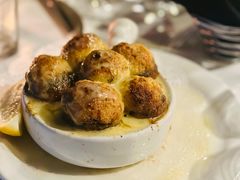 -Top Of Vancouver Revolving Restaurant