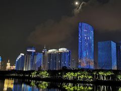 -万绿园