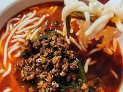小锅米线-云海肴·汽锅鸡·云南菜(高德置地店)