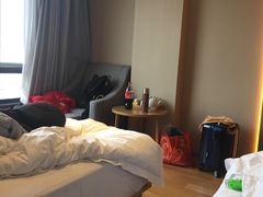 -铂逸梦秦酒店(横店梦幻谷店)