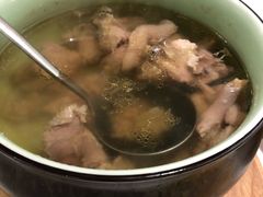 山泉水土鸡汤-老湘亲·品鉴湘菜(湖里店)