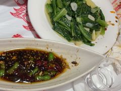 -肥肥虾庄·金牌油焖大虾(汉口城市广场店)