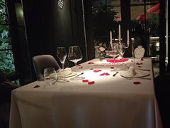 -弦月窗LUNETTE BY AMANDA(复兴路店)