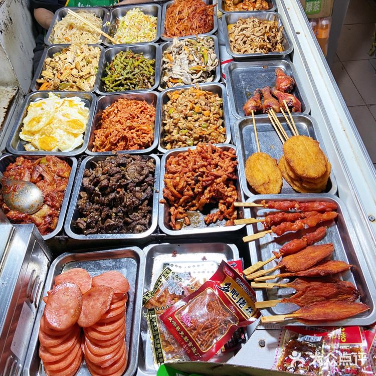 包头探店｜麻辣香锅的夹饼子你吃过吗？｜早餐