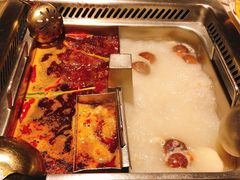 -海底捞火锅鲜切牛肉主题店(长寿路店)