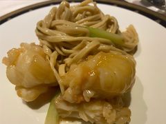 苏格兰蓝龙虾捞面-皇朝会.经典传统粤菜(外滩店)