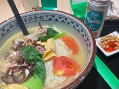 -蒙自源米线大王(东站店)