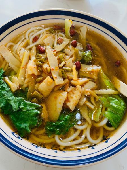 推荐:酸辣笋尖炒粉