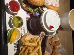 -The Habit Burger Grill 哈比特汉堡(复兴soho店)