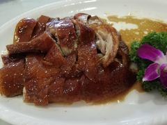 脆皮烧鹅皇-沙河粉村·国家非遗传承(云台店)