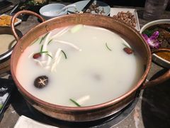 -三人行骨头王火锅(长寿店)