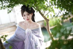 -一揽芳华汉服旗袍体验馆(拙政园店)