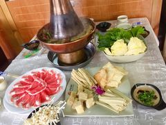 -羊家胡同·龙虾烧烤火锅(龙汇路店)