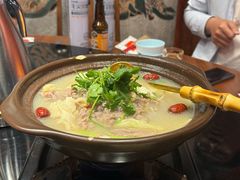 -川流不息·地道川菜·小龙虾(新松江路店)