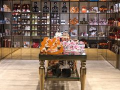 -VENCHI 闻绮(北京国贸商城店)