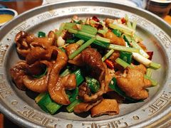 干锅肥肠-95号酱骨·一块豆腐(展春园西路店)