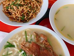 -三百碗宝应长鱼面(板仓街店)