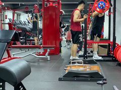 -坚果健身24小时工作室(定西路店)