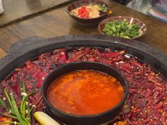 -黄潇洒老火锅(九眼桥宏济巷店)