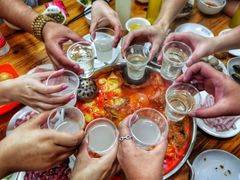 -苗伯妈酸汤火锅