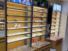 -优医视平价眼镜超市蔡司依视路折扣(小马厂店)