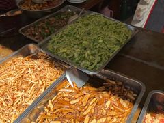 -十一街苍蝇馆子转经消江湖菜(九眼桥十一街店)