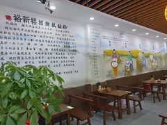 大堂-裕新楼粉面馆·石磨手工粉(四方坪店)