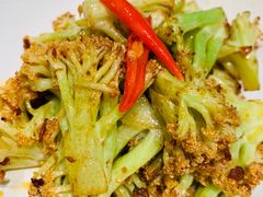 -渔语鱼酸菜鱼新川菜(来福士店)