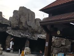 -裕龙汤泉