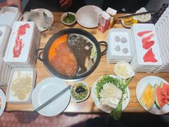 -香逸山自助火锅