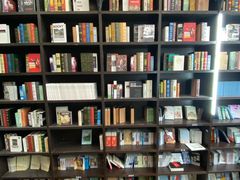 -钟书阁(松江泰晤士小镇店)