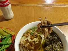 -矮子粉店1985·长沙米粉(湘春路店)