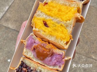 郑州西郊人气小吃｜满满馅料的爆浆车轮饼