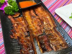 -香巴拉云南餐厅(华莱坞店)