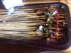 -巴五中胖娃烧烤