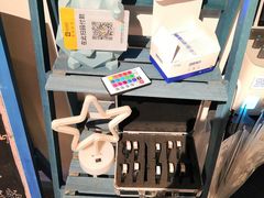 -VR间客漫虚拟现实体验馆(汉街店)