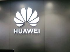 -华为授权体验店(万航渡路)