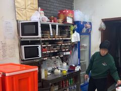 -湖南人家湘菜馆(镇江路店)