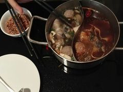 -重庆小天鹅自助火锅店(空港跨境店)