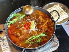 辛牛骨火锅-KCOOKING概念韩餐(世茂52+店)